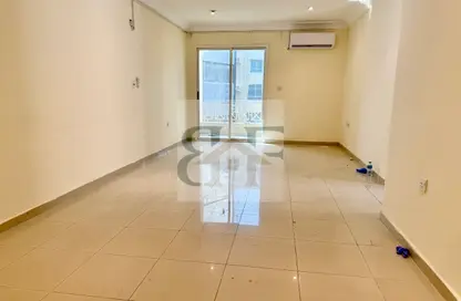 Apartment - 2 Bedrooms - 2 Bathrooms for rent in Fereej Bin Mahmoud North - Fereej Bin Mahmoud - Doha