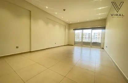 شقة - 2 غرف نوم - 3 حمامات للايجار في دي 22 - فوكس هيلز - الوسيل