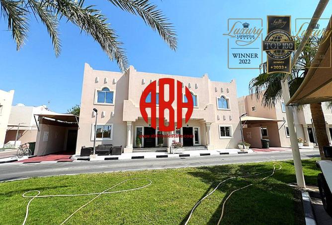 957543 - Property Image 2