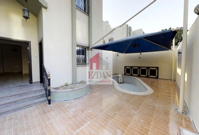 Extremely Large 4 Bedroom Villa At Best Deal Now Ref Ev01 Villa