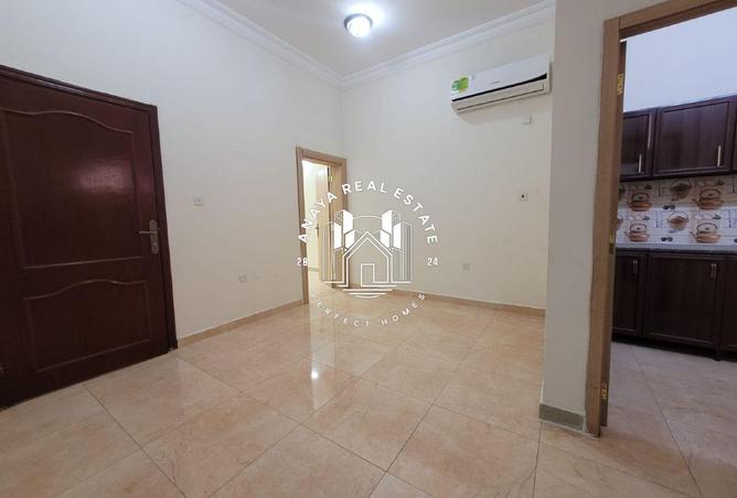 958894 - Property Image 2