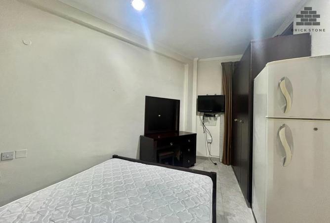 942119 - Property Image 2