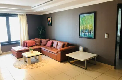 Apartment - 1 Bedroom - 2 Bathrooms for rent in West Porto Drive - Porto Arabia - The Pearl Island - Doha