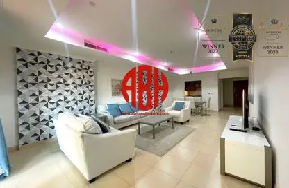 Apartment - 1 Bedroom - 2 Bathrooms for rent in West Porto Drive - Porto Arabia - The Pearl Island - Doha