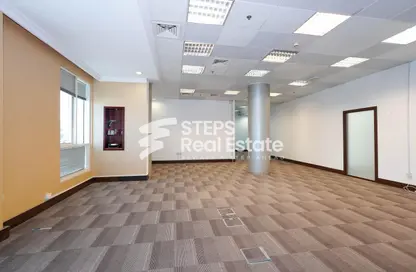 Office Space - Studio - 1 Bathroom for rent in Banks street - Musheireb - Doha