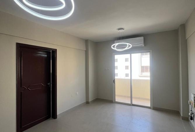 939235 - Property Image 2