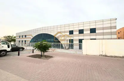 Warehouse - Studio - 1 Bathroom for rent in Industrial Area - Industrial Area - Doha