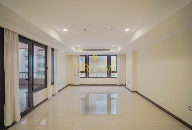 900545 - Property Image 3