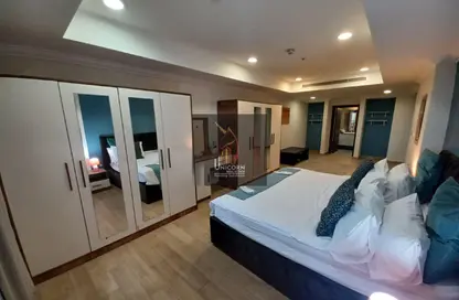 Apartment - 1 Bedroom - 2 Bathrooms for rent in Porto Arabia - The Pearl Island - Doha