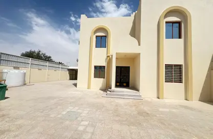 Villa - 4 Bedrooms - 6 Bathrooms for rent in Mamoura 18 - Al Maamoura - Doha