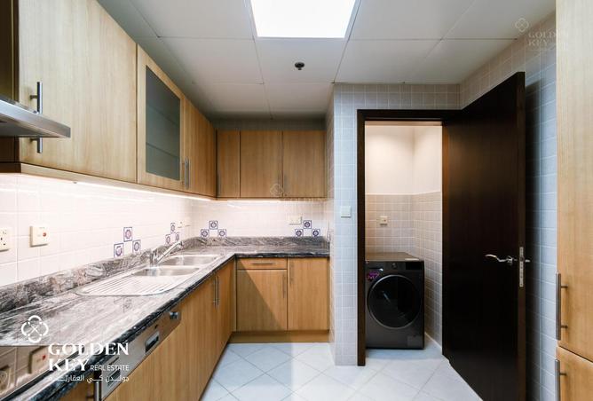 989906 - Property Image 3