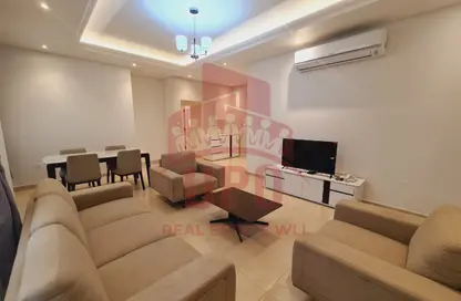 شقة - 2 غرف نوم - 2 حمامات للايجار في بيت الفناء - شارع عبدالله بن مسعود - فريج بن محمود - الدوحة