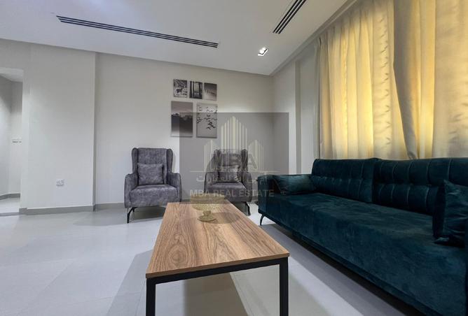 894592 - Property Image 2