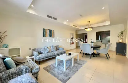 Apartment - 1 Bedroom - 2 Bathrooms for rent in West Porto Drive - Porto Arabia - The Pearl Island - Doha