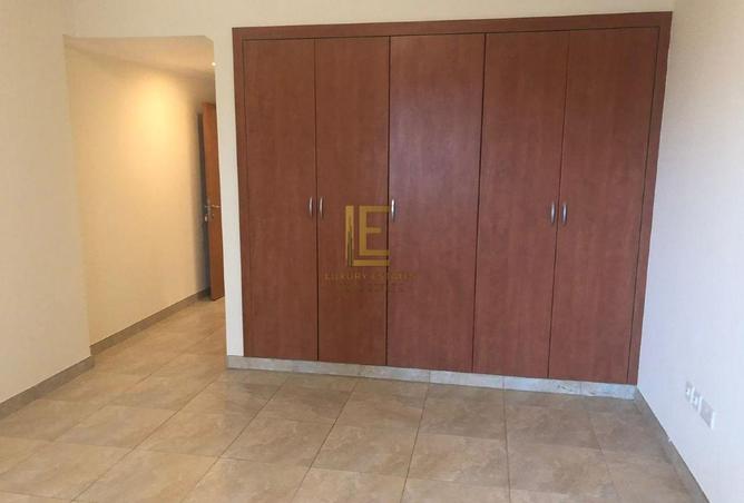 997492 - Property Image 2