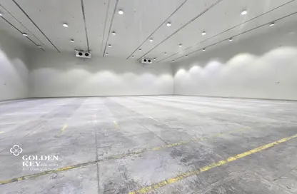 Warehouse - Studio for rent in Al Kheesa - Al Kheesa - Umm Salal Mohammed
