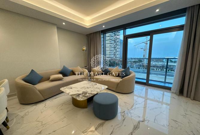 985795 - Property Image 2