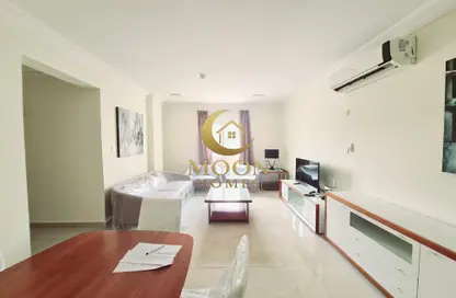 Apartment - 3 Bedrooms - 3 Bathrooms for rent in Umm Ghuwailina - Doha