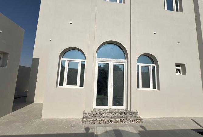 950327 - Property Image 3