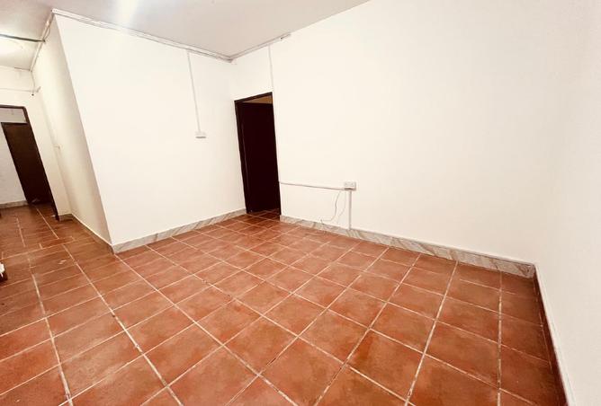 998099 - Property Image 3