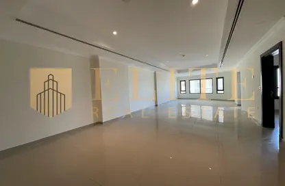 Apartment - 1 Bedroom - 2 Bathrooms for rent in West Porto Drive - Porto Arabia - The Pearl Island - Doha