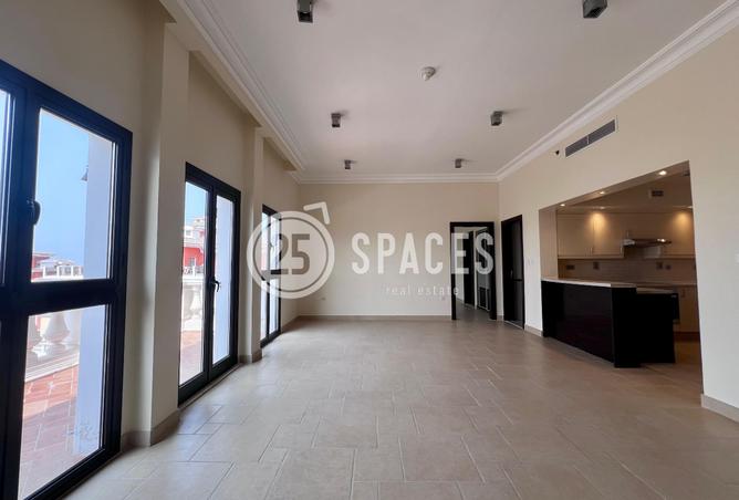 893350 - Property Image 3
