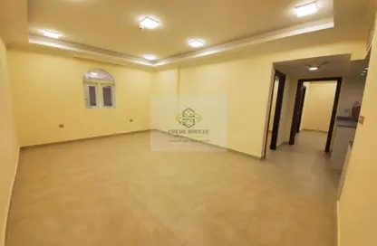 Apartment - 2 Bedrooms - 3 Bathrooms for rent in Bin Dirham 2 - Al Mansoura - Doha
