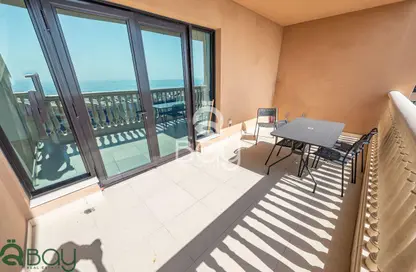 Apartment - 2 Bedrooms - 3 Bathrooms for sale in One Porto Arabia - Porto Arabia - The Pearl Island - Doha