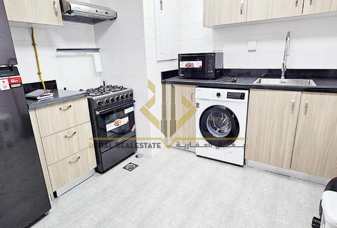 912844 - Property Image 3