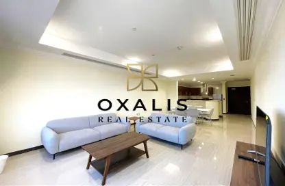 Apartment - 2 Bedrooms - 3 Bathrooms for rent in Tower 16 - Porto Arabia - The Pearl Island - Doha