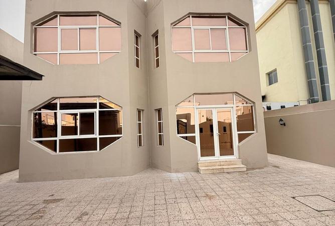 1010235 - Property Image 2