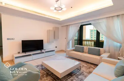 Apartment - 2 Bedrooms - 3 Bathrooms for rent in West Porto Drive - Porto Arabia - The Pearl Island - Doha