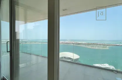 Apartment - 3 Bedrooms - 5 Bathrooms for rent in Marina District - Lusail