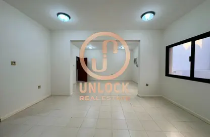 Apartment - 3 Bedrooms - 3 Bathrooms for rent in Al Mansoura - Al Mansoura - Doha