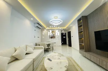 Apartment - 2 Bedrooms - 2 Bathrooms for rent in Umm Ghuwalina - Umm Ghuwailina - Doha