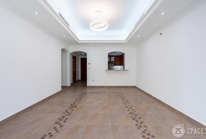 975321 - Property Image 2