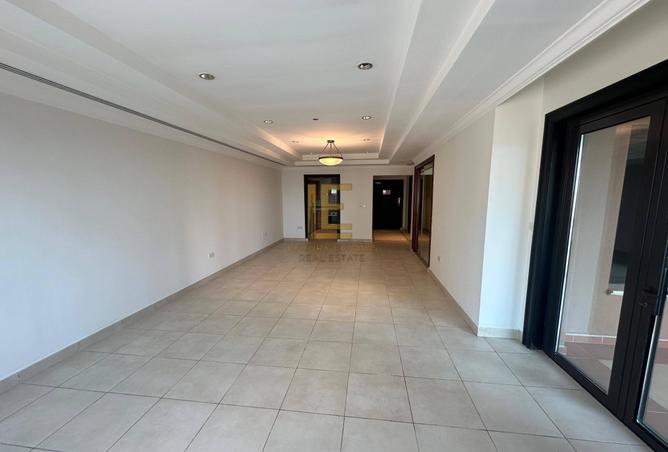 906556 - Property Image 2