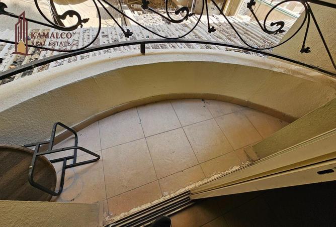 940229 - Property Image 3
