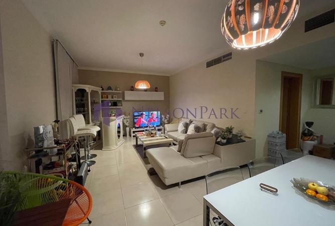 949654 - Property Image 2