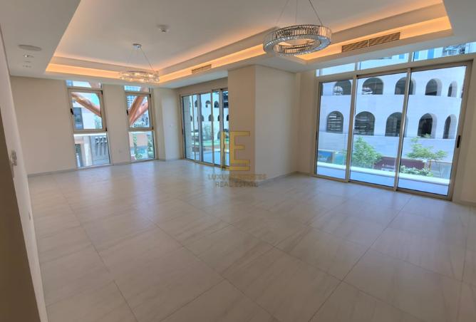 883106 - Property Main Image