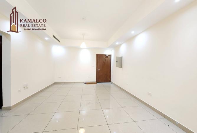 953915 - Property Image 2