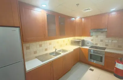 Apartment - 1 Bedroom - 2 Bathrooms for rent in Porto Arabia - The Pearl Island - Doha