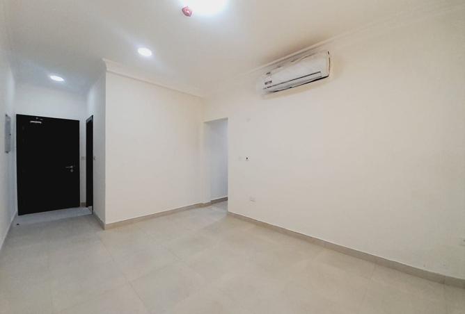 1004908 - Property Image 2