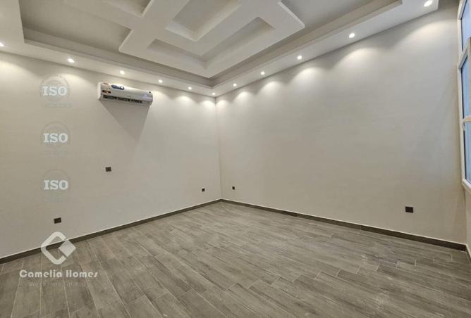 949975 - Property Image 2