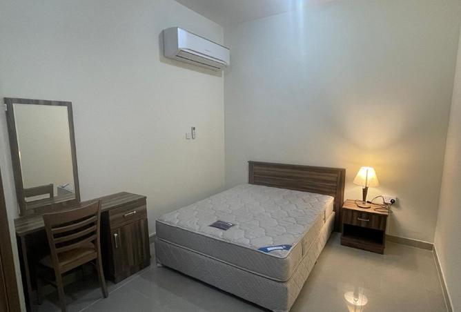 989295 - Property Image 2