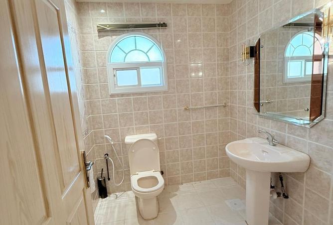 945998 - Property Image 2