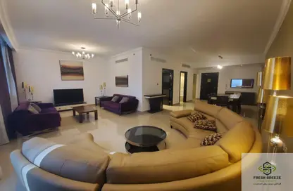 Apartment - 2 Bedrooms - 3 Bathrooms for rent in West Bay Tower - West Bay - West Bay - Doha