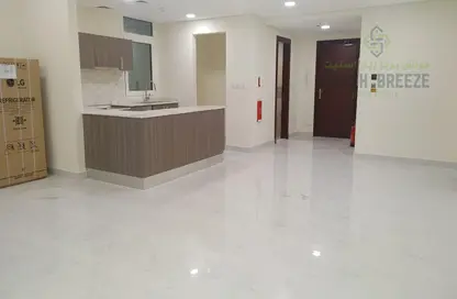 Kitchen image for: Apartment - 2 Bedrooms - 3 Bathrooms for rent in Al Asmakh Lusail 2 - Fox Hills - Lusail, Image 1