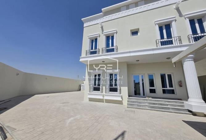 942714 - Property Image 2