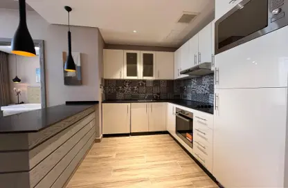 Apartment - 1 Bedroom - 2 Bathrooms for rent in Anas Street - Fereej Bin Mahmoud North - Fereej Bin Mahmoud - Doha